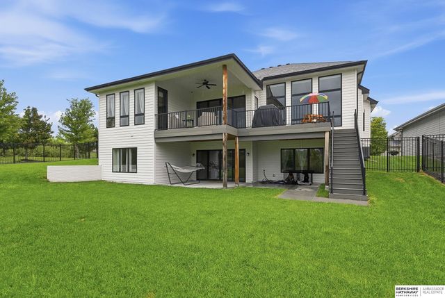 21545 B Street, Elkhorn, NE 68022