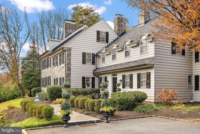 302 STONE BROOK DR, Wilmington, DE 19807