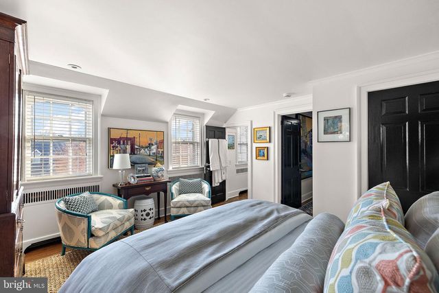 302 STONE BROOK DR, Wilmington, DE 19807