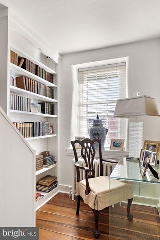 302 STONE BROOK DR, Wilmington, DE 19807