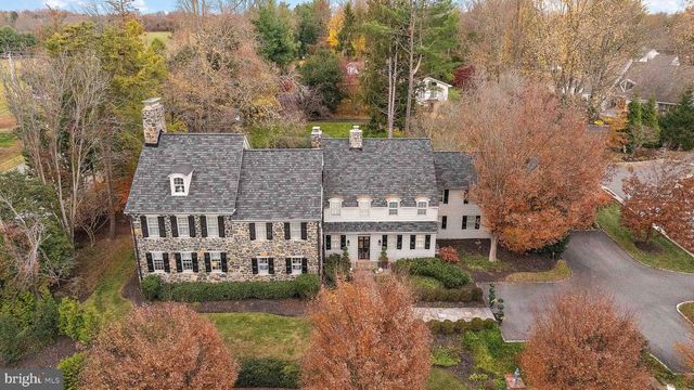 302 STONE BROOK DR, Wilmington, DE 19807