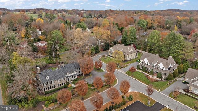 302 STONE BROOK DR, Wilmington, DE 19807