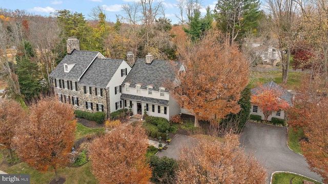 302 STONE BROOK DR, Wilmington, DE 19807