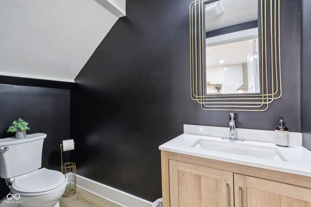 560 Jefferson Avenue, Indianapolis, IN 46201