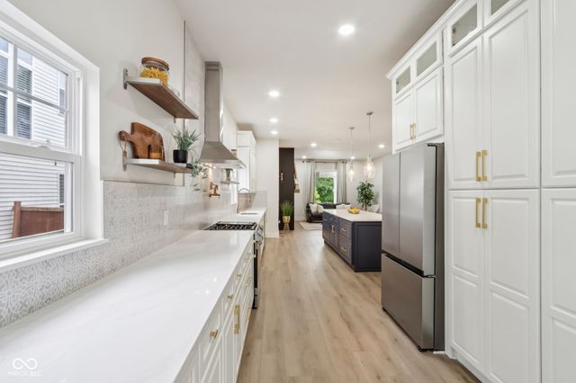 560 Jefferson Avenue, Indianapolis, IN 46201