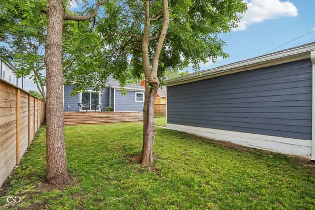 560 Jefferson Avenue, Indianapolis, IN 46201