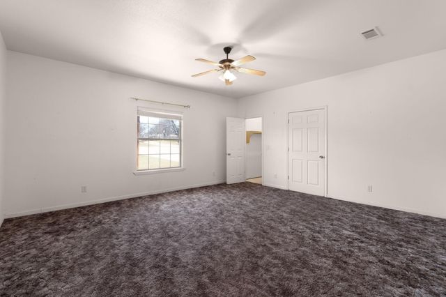 2207 Boxwood CIR, Kingsland, TX 78639