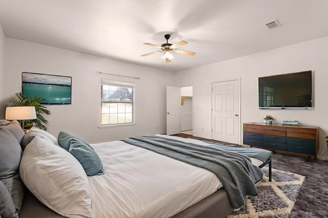 2207 Boxwood CIR, Kingsland, TX 78639