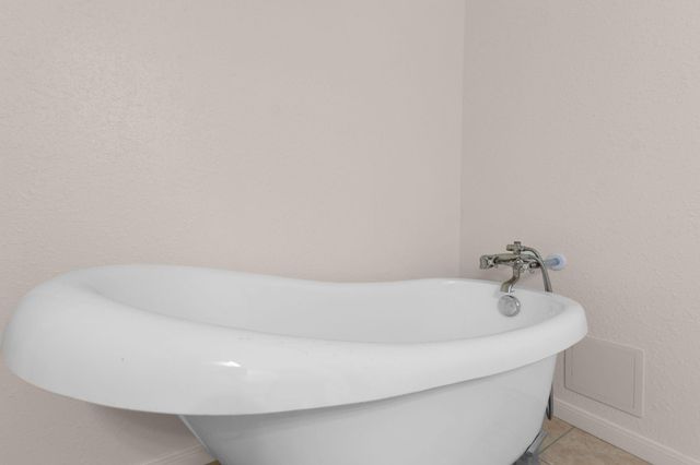 2207 Boxwood CIR, Kingsland, TX 78639