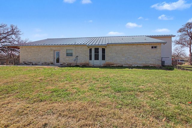 2207 Boxwood CIR, Kingsland, TX 78639