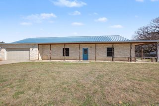 2207 Boxwood CIR, Kingsland, TX 78639