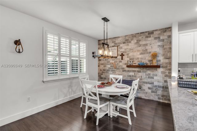1002 NE 41st Pl, Homestead, FL 33033