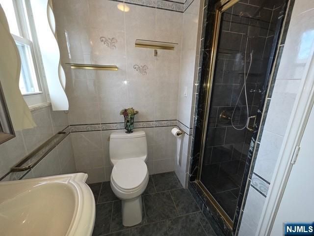 135 Franklin Street, Little Ferry, NJ 07643