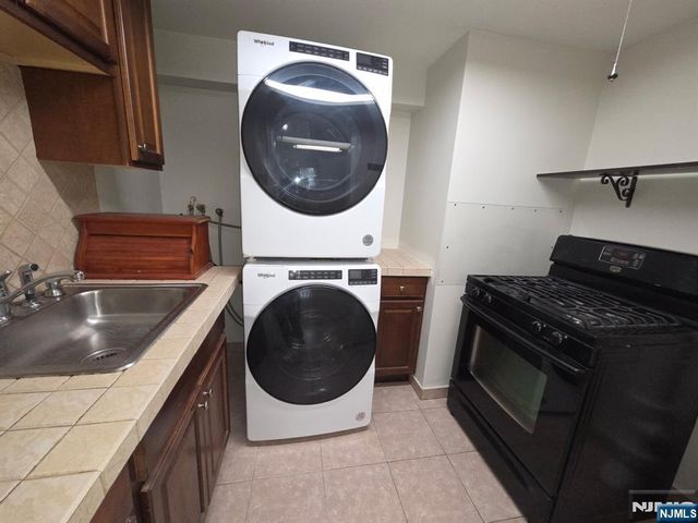 135 Franklin Street, Little Ferry, NJ 07643