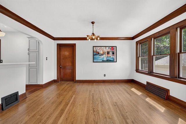 N69W6171 Bridge ROAD, Cedarburg, WI 53012