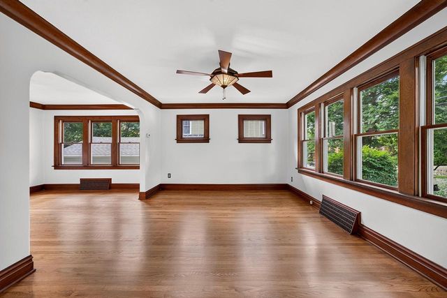 N69W6171 Bridge ROAD, Cedarburg, WI 53012