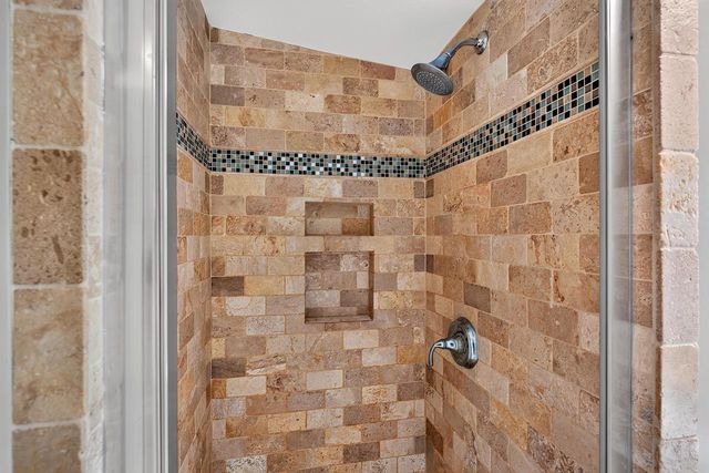 N69W6171 Bridge ROAD, Cedarburg, WI 53012