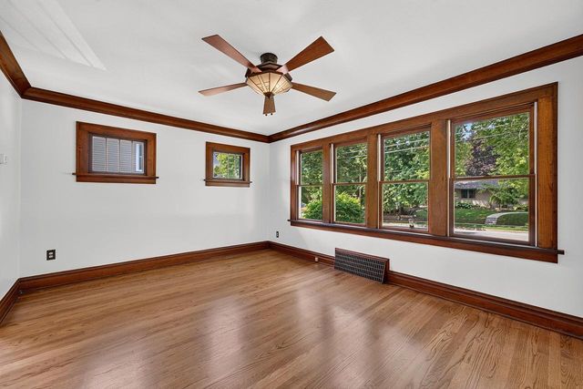 N69W6171 Bridge ROAD, Cedarburg, WI 53012