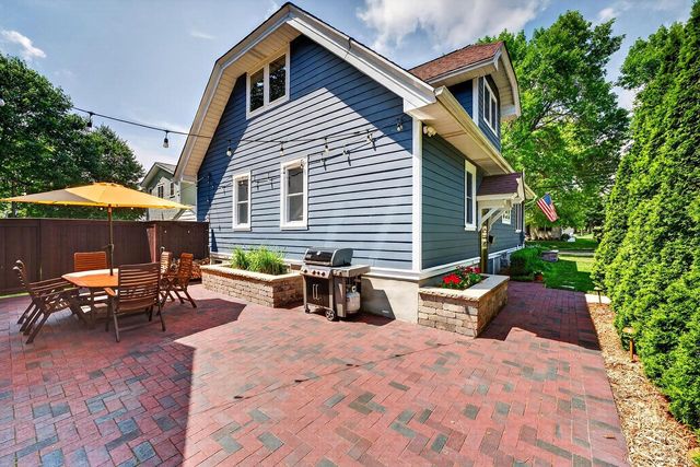 N69W6171 Bridge ROAD, Cedarburg, WI 53012