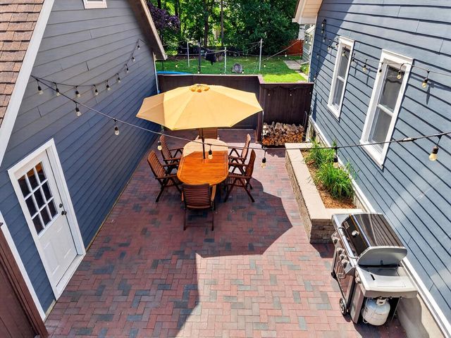 N69W6171 Bridge ROAD, Cedarburg, WI 53012
