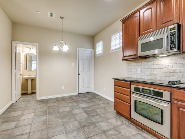 7124 Dry Creek Drive, Plano, TX 75025