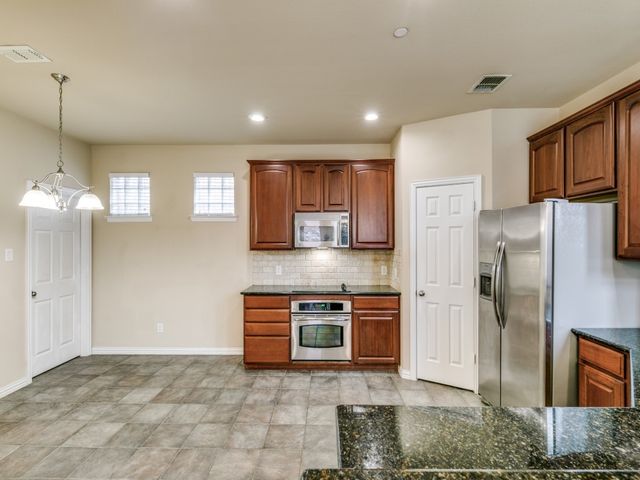 7124 Dry Creek Drive, Plano, TX 75025