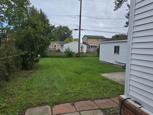 22339 Socia Street, Saint Clair Shores, MI 48082