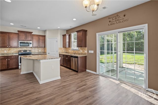 202 Gandy Cut, Richmond Hill, GA 31324