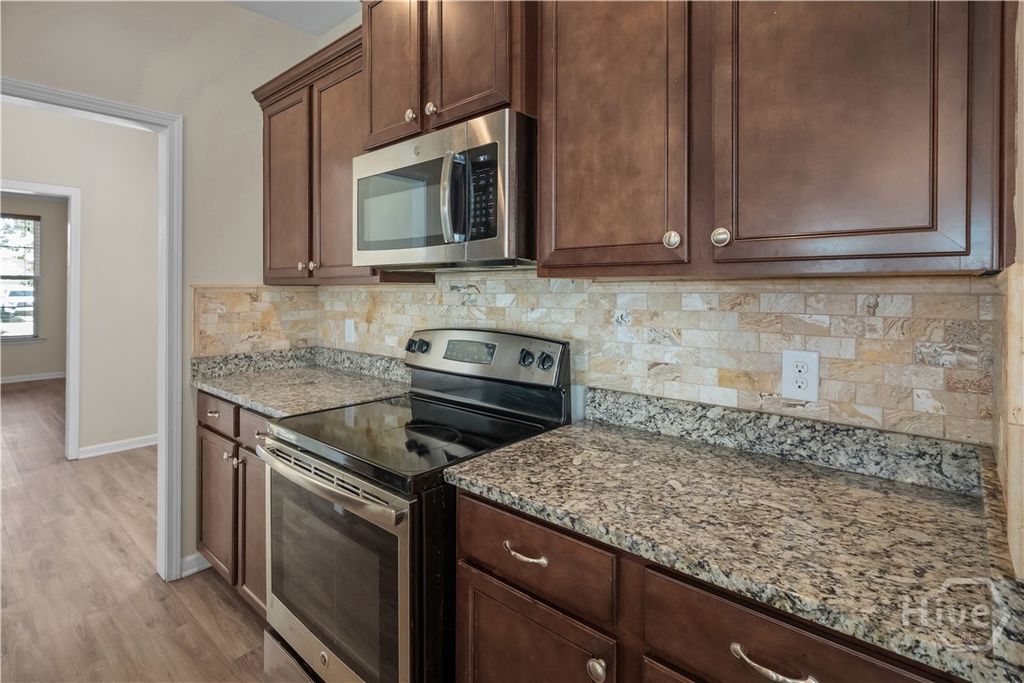 Image 15 of property listing at 202 Gandy Cut, Richmond Hill, GA 31324