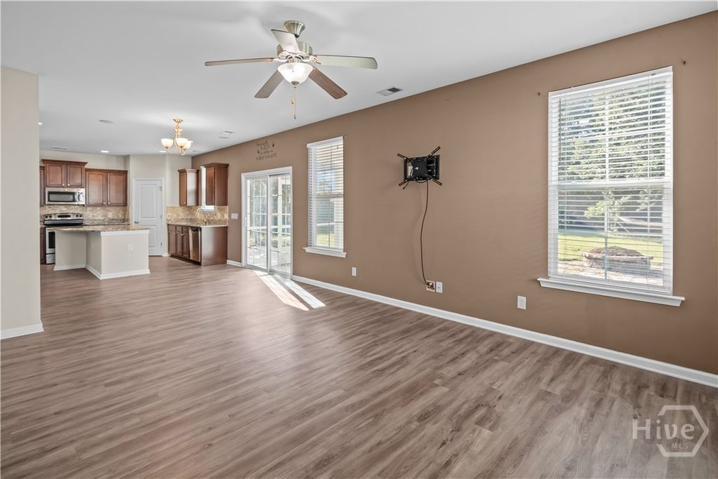 Image 16 of property listing at 202 Gandy Cut, Richmond Hill, GA 31324