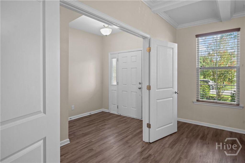 Image 5 of property listing at 202 Gandy Cut, Richmond Hill, GA 31324