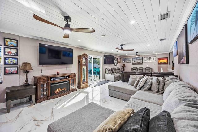 21913 FELTON AVENUE, Port Charlotte, FL 33952