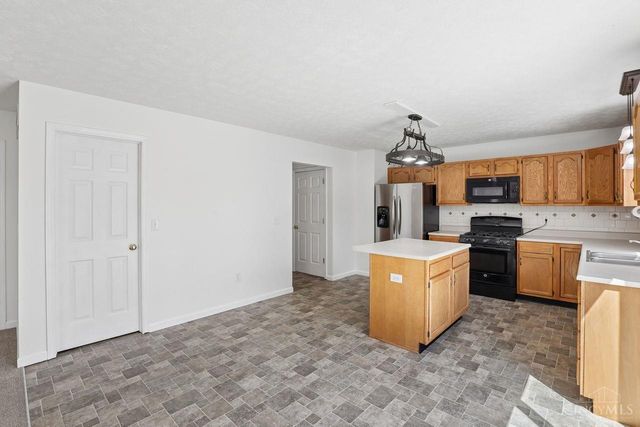 14 Hummingbird Way, Pierce Twp, OH 45102