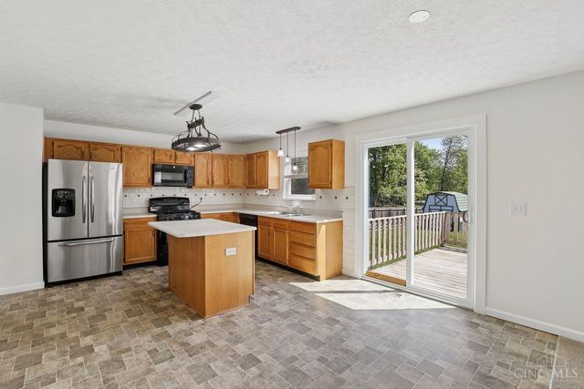 14 Hummingbird Way, Pierce Twp, OH 45102