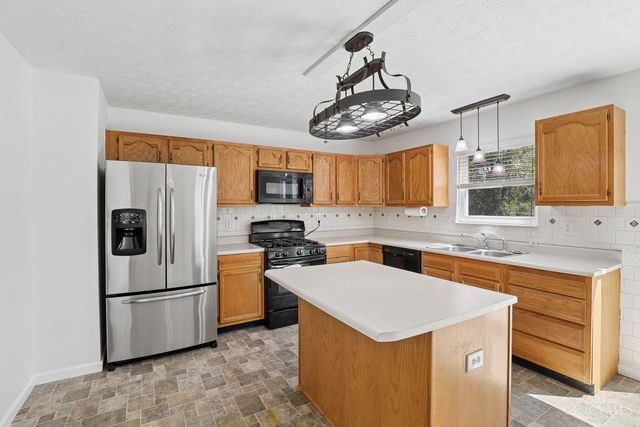 14 Hummingbird Way, Pierce Twp, OH 45102