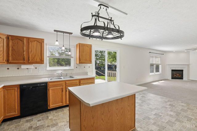 14 Hummingbird Way, Pierce Twp, OH 45102