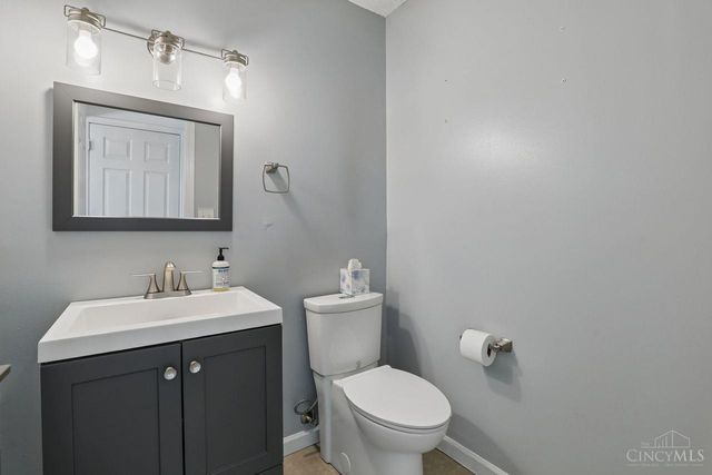 14 Hummingbird Way, Pierce Twp, OH 45102