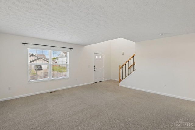 14 Hummingbird Way, Pierce Twp, OH 45102