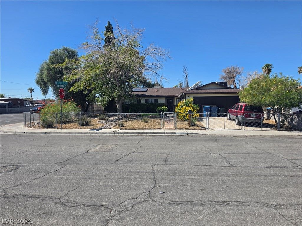 5289 Reeder Circle, Las Vegas, NV 89119 — exterior