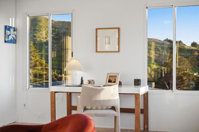 14 Cragmont Court, Pacifica, CA 94044