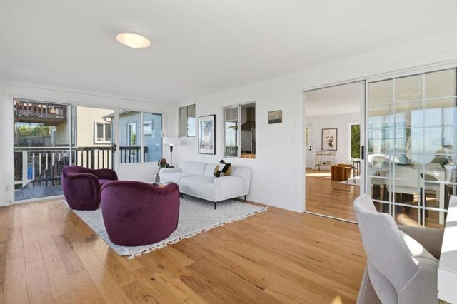 14 Cragmont Court, Pacifica, CA 94044