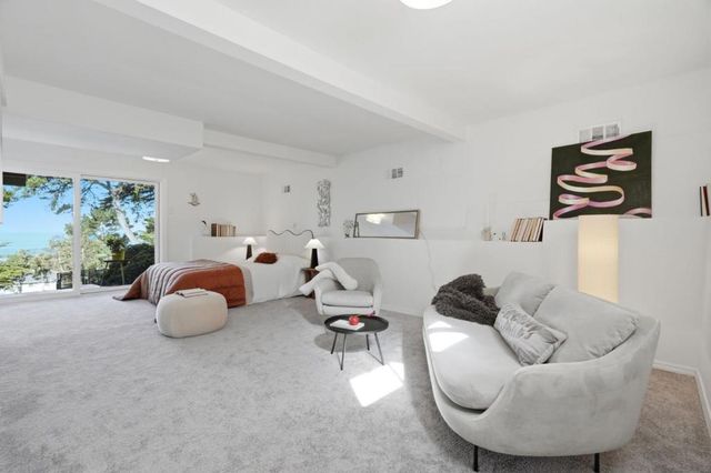 14 Cragmont Court, Pacifica, CA 94044