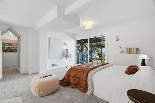 14 Cragmont Court, Pacifica, CA 94044