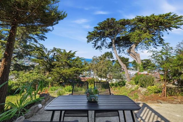 14 Cragmont Court, Pacifica, CA 94044