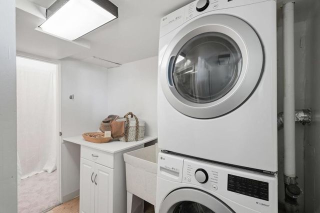 14 Cragmont Court, Pacifica, CA 94044