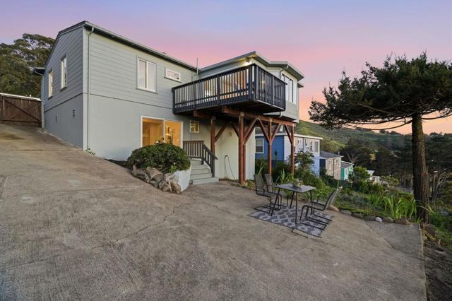 14 Cragmont Court, Pacifica, CA 94044