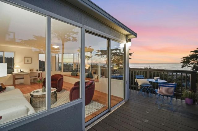 14 Cragmont Court, Pacifica, CA 94044