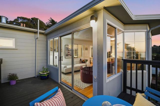 14 Cragmont Court, Pacifica, CA 94044