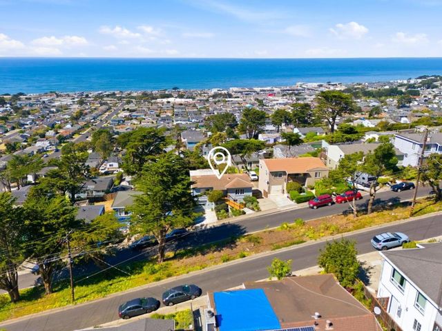14 Cragmont Court, Pacifica, CA 94044