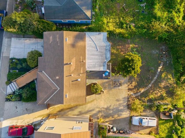 14 Cragmont Court, Pacifica, CA 94044